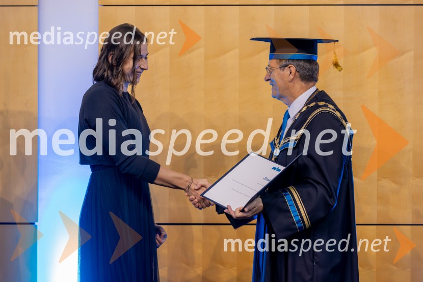  Hana Urankar, prejemnica nagrade Znak Leona Štuklja; prof. dr. Zdravko Kačič, rektor Univerze v MariboruDan Univerze v Mariboru 2025