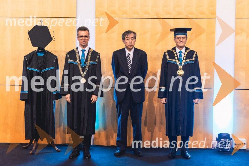  ... ; prof. dr. Kazuyuki Hokamoto, častni doktor Univerze v Mariboru; prof. dr. Zdravko Kačič, rektor Univerze v MariboruDan Univerze v Mariboru 2025