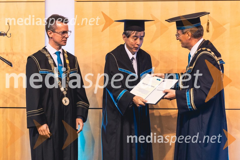  ... ; prof. dr. Kazuyuki Hokamoto, častni doktor Univerze v Mariboru; prof. dr. Zdravko Kačič, rektor Univerze v MariboruDan Univerze v Mariboru 2025