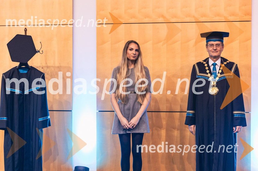  Lana Potočnik, prejemnica listine za pomembne kulturne dosežke; prof. dr. Zdravko Kačič, rektor Univerze v MariboruDan Univerze v Mariboru 2025