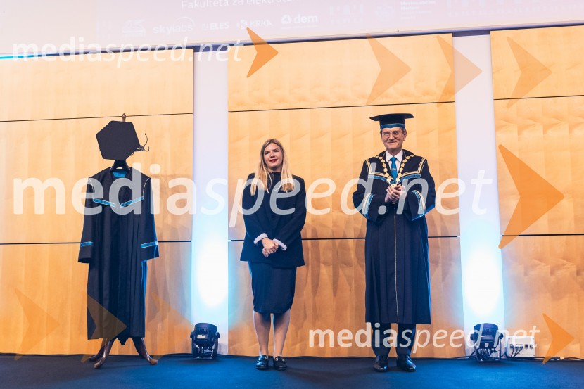  Neli Šijanec, prejemnica listine za Naj prostovoljca študenta; prof. dr. Zdravko Kačič, rektor Univerze v MariboruDan Univerze v Mariboru 2025