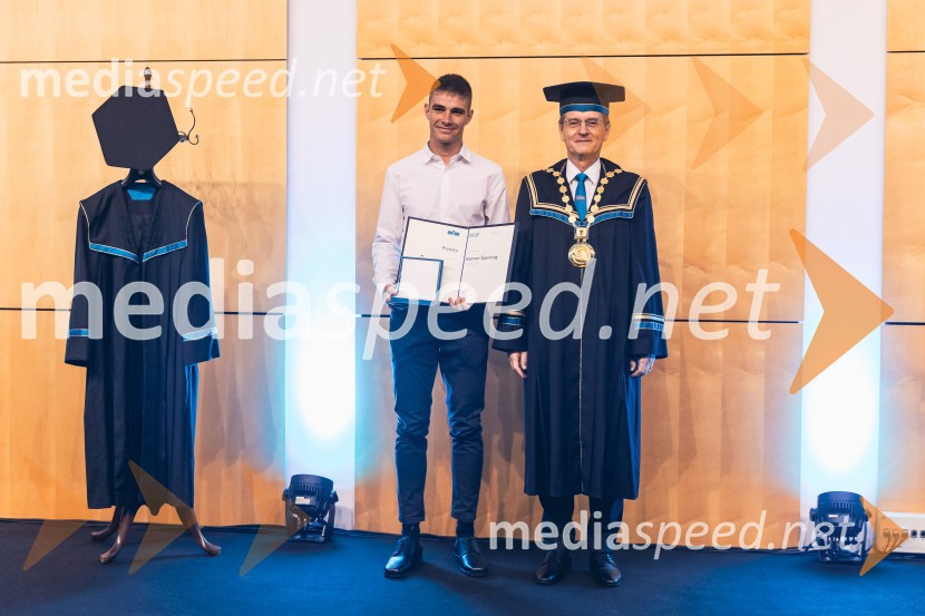  Klemen Španring, prejemnik Plakete Leona Štuklja; prof. dr. Zdravko Kačič, rektor Univerze v MariboruDan Univerze v Mariboru 2025