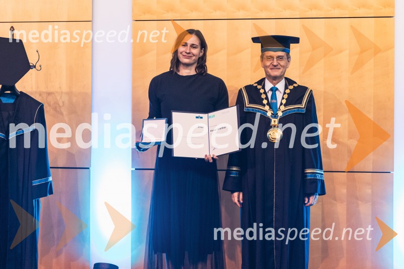  Hana Urankar, prejemnica nagrade Znak Leona Štuklja; prof. dr. Zdravko Kačič, rektor Univerze v MariboruDan Univerze v Mariboru 2025