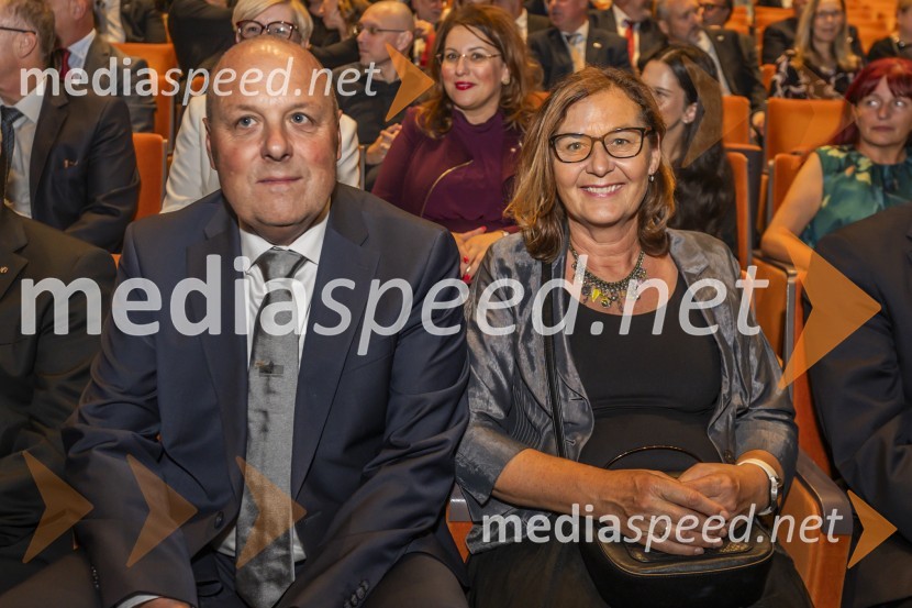 Univerza v Mariboru odlikovana z redom za zasluge