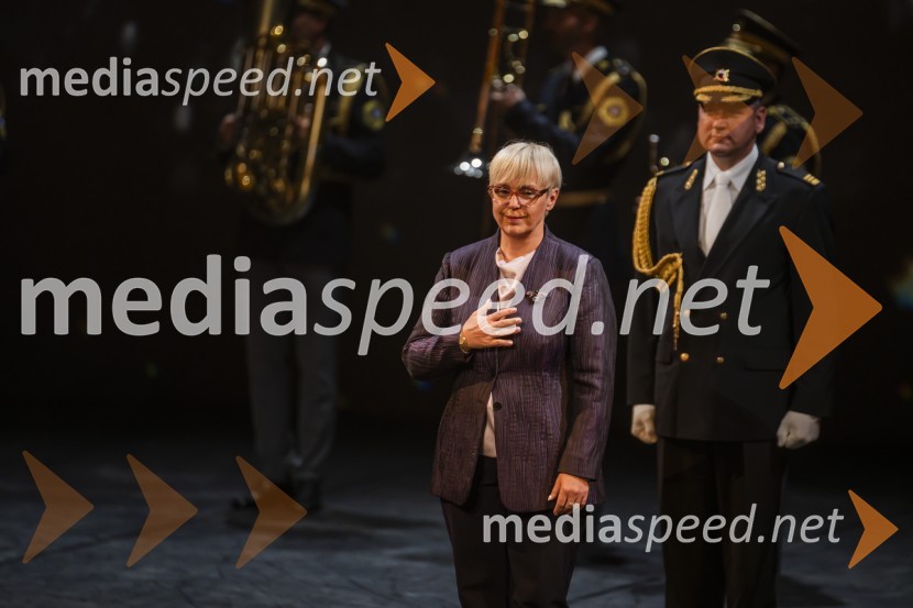 dr. Nataša Pirc Musar, predsednica Republike SlovenijeUniverza v Mariboru odlikovana z redom za zasluge