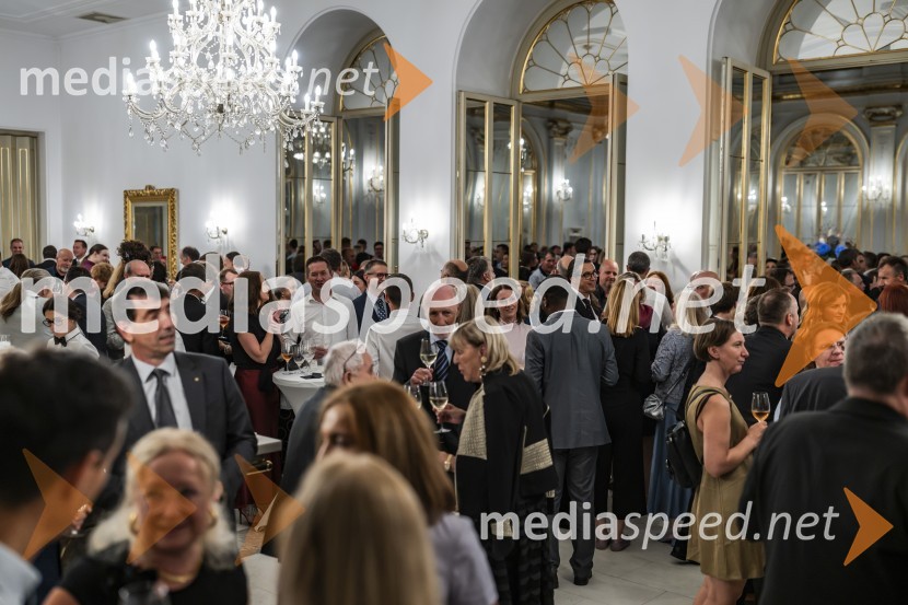 Univerza v Mariboru odlikovana z redom za zasluge