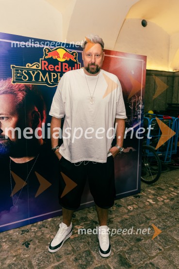  Uroš Umek, DJDJ Umek združil moči s simfoničnim orkestrom