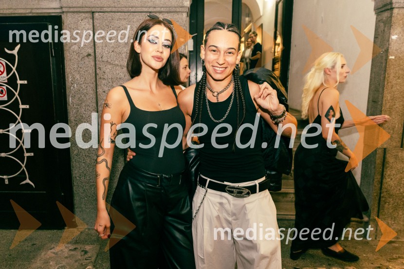  Gaja Prestor, pevka;  Mia Puhar Rodin - Masayah, pevkaDJ Umek združil moči s simfoničnim orkestrom