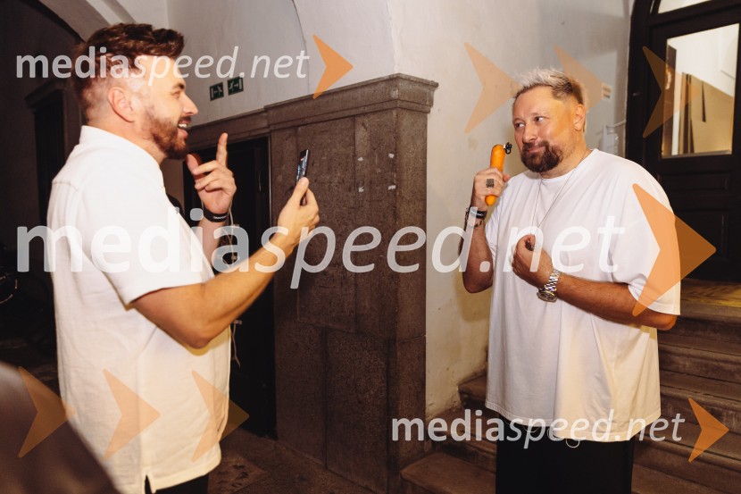  Robert Roškar, radijski voditelj;  Uroš Umek, DJDJ Umek združil moči s simfoničnim orkestrom