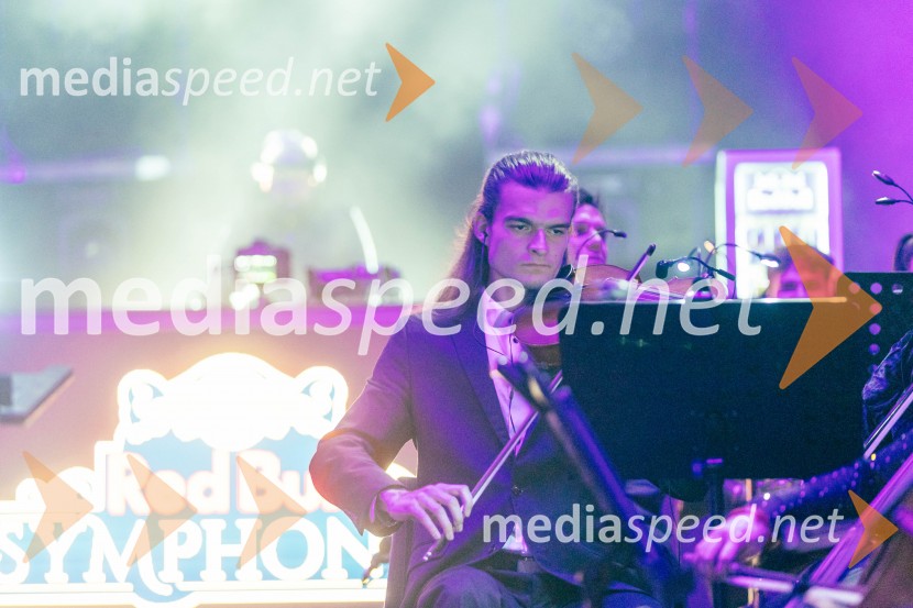 DJ Umek združil moči s simfoničnim orkestrom