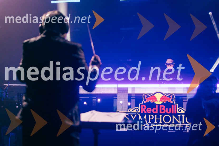 DJ Umek združil moči s simfoničnim orkestrom