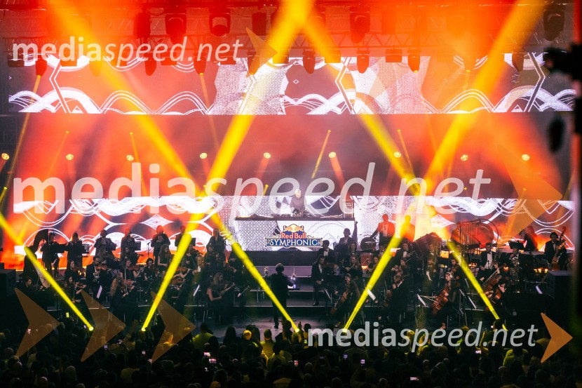 DJ Umek združil moči s simfoničnim orkestrom