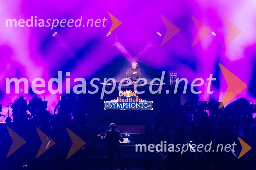 DJ Umek združil moči s simfoničnim orkestrom