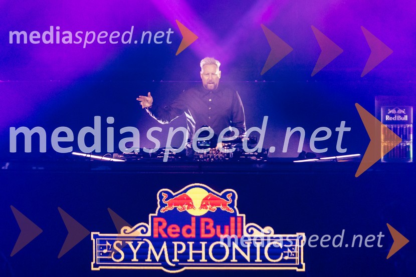  Uroš Umek, DJDJ Umek združil moči s simfoničnim orkestrom