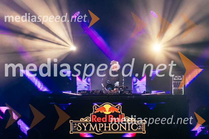  Uroš Umek, DJDJ Umek združil moči s simfoničnim orkestrom