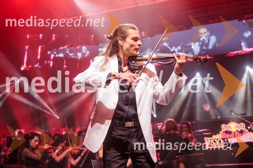 DJ Umek združil moči s simfoničnim orkestrom