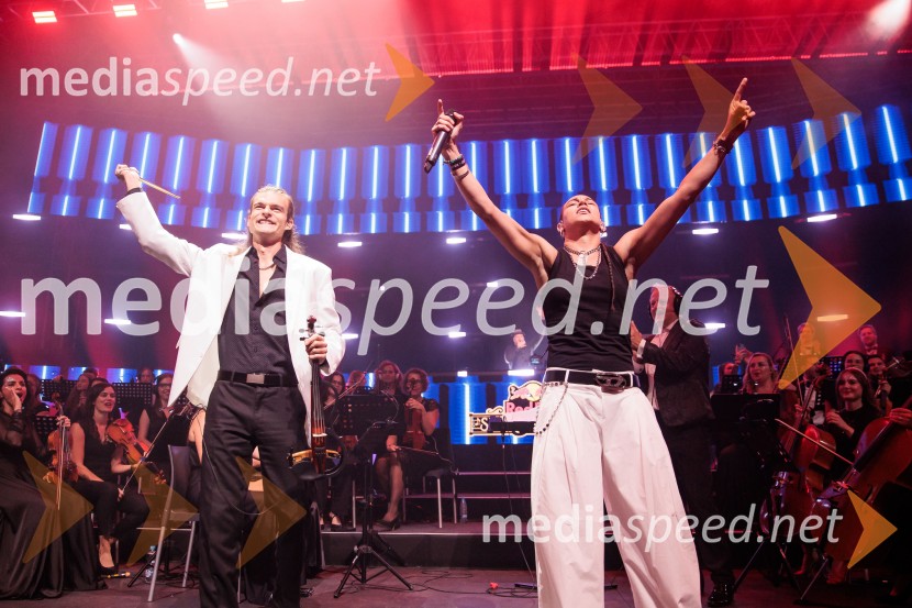  ... ;  Mia Puhar Rodin - Masayah, pevkaDJ Umek združil moči s simfoničnim orkestrom