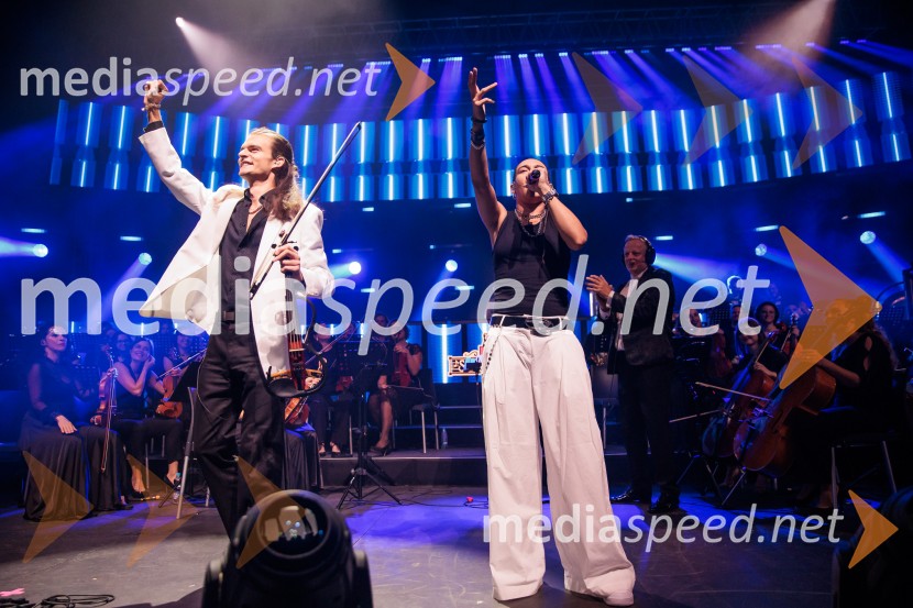  ... ;  Mia Puhar Rodin - Masayah, pevkaDJ Umek združil moči s simfoničnim orkestrom