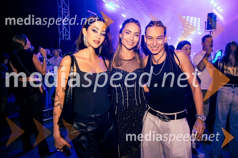  Gaja Prestor, pevka;  Senka Umek;  Mia Puhar Rodin - Masayah, pevkaDJ Umek združil moči s simfoničnim orkestrom