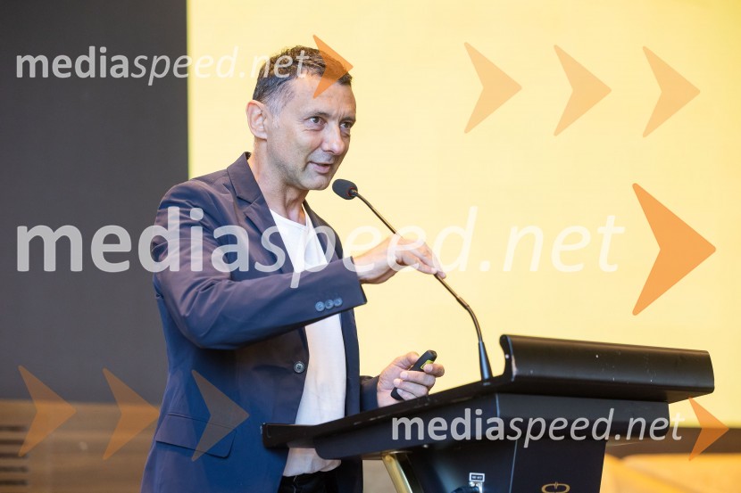  Boštjan Vuga, arhitekt in direktor, SADAR + VUGAPROGRES konferenca 2025