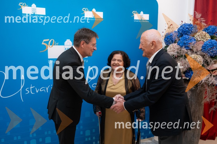 prof. dr. Zdravko Kačič, pomočnik rektorja Univerze v Mariboru;  ... ;  ... Univerza v Mariboru odlikovana z redom za zasluge