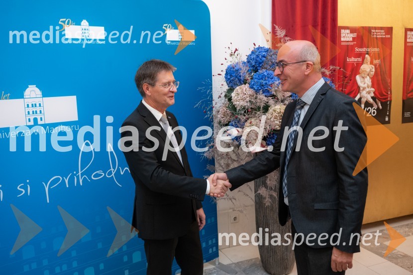 prof. dr. Zdravko Kačič, pomočnik rektorja Univerze v Mariboru;  ... Univerza v Mariboru odlikovana z redom za zasluge