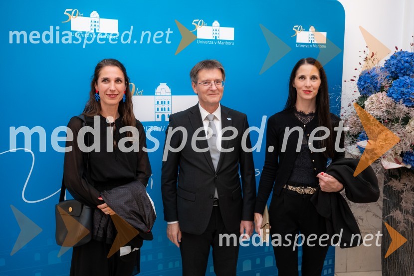  ... ; prof. dr. Zdravko Kačič, pomočnik rektorja Univerze v Mariboru;  ... Univerza v Mariboru odlikovana z redom za zasluge