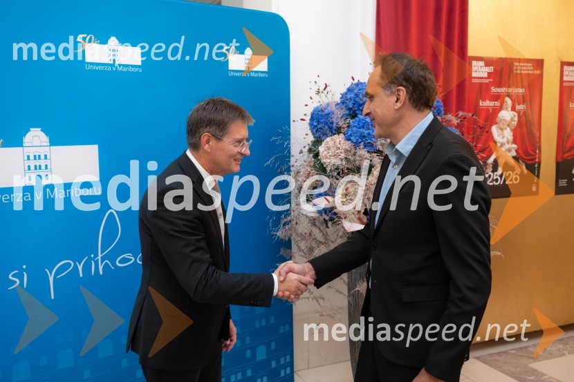 prof. dr. Zdravko Kačič, pomočnik rektorja Univerze v Mariboru;  ... Univerza v Mariboru odlikovana z redom za zasluge