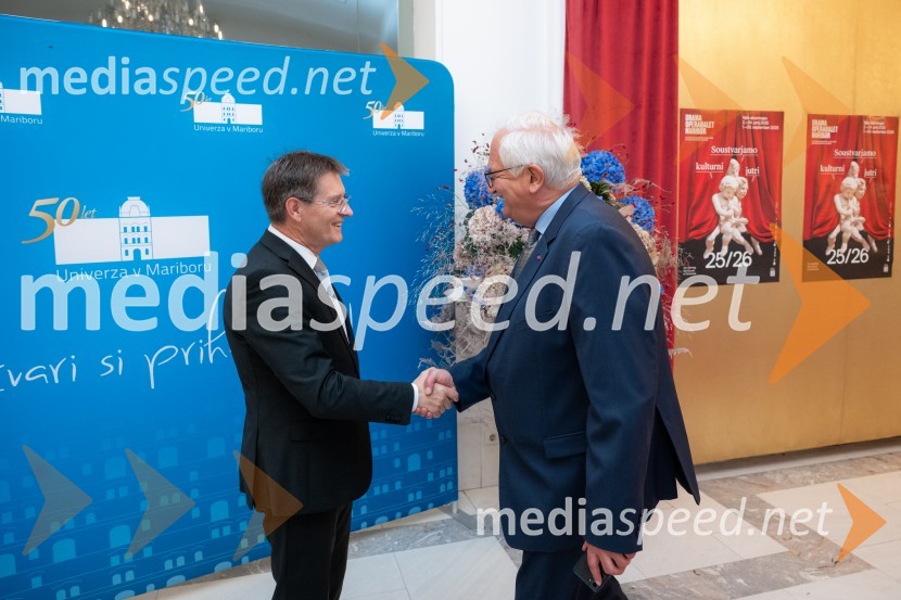 prof. dr. Zdravko Kačič, pomočnik rektorja Univerze v Mariboru;  ... Univerza v Mariboru odlikovana z redom za zasluge