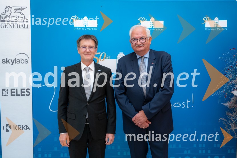 prof. dr. Zdravko Kačič, pomočnik rektorja Univerze v Mariboru;  ... Univerza v Mariboru odlikovana z redom za zasluge