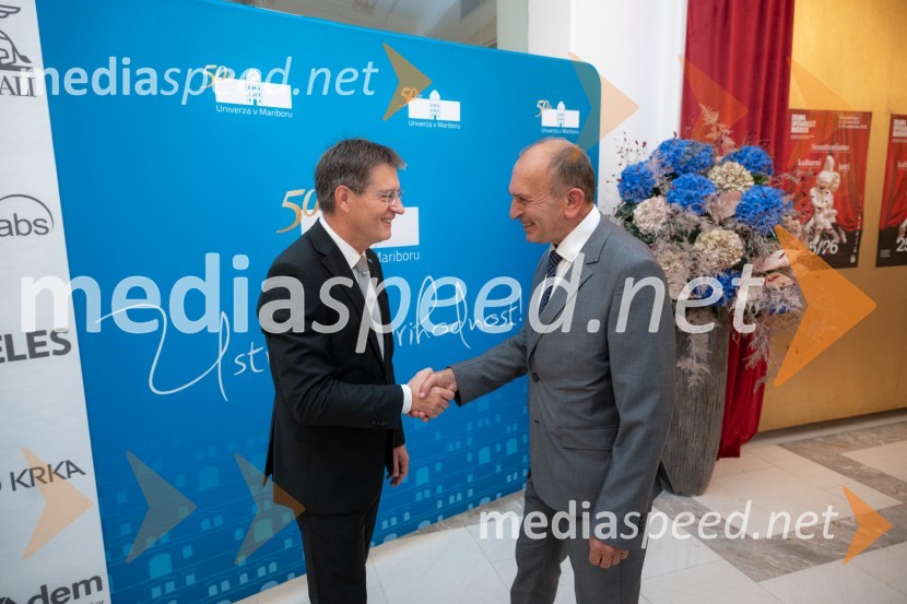 prof. dr. Zdravko Kačič, pomočnik rektorja Univerze v Mariboru; dr. Franci Demšar, direktor Nacionalne agencije RS za kakovost v visokem šolstvuUniverza v Mariboru odlikovana z redom za zasluge