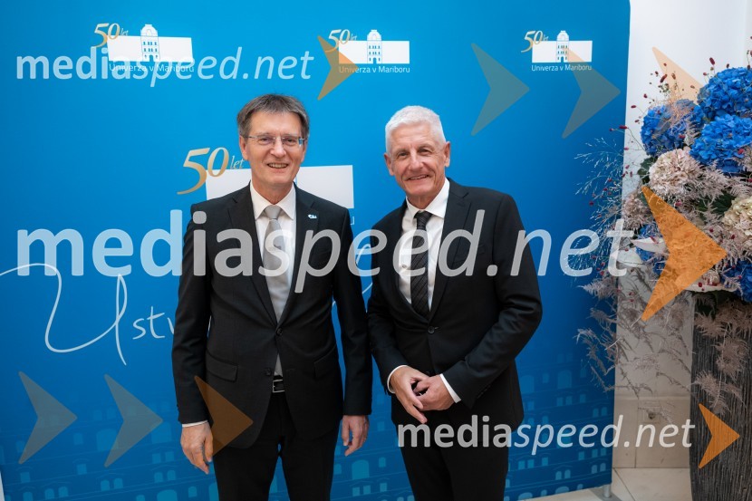 prof. dr. Zdravko Kačič, pomočnik rektorja Univerze v Mariboru;  ... Univerza v Mariboru odlikovana z redom za zasluge