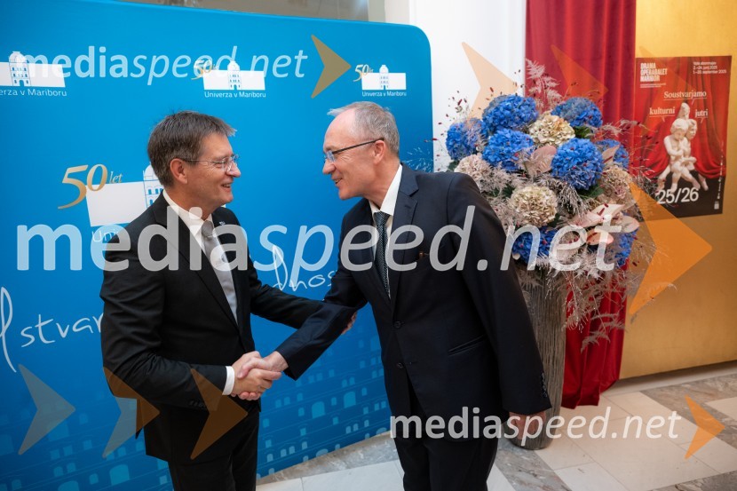 prof. dr. Zdravko Kačič, pomočnik rektorja Univerze v Mariboru; prim. doc. dr. Jernej Završnik, dr. med., spec., direktor Zdravstvenega doma dr. Adolfa DrolcaUniverza v Mariboru odlikovana z redom za zasluge