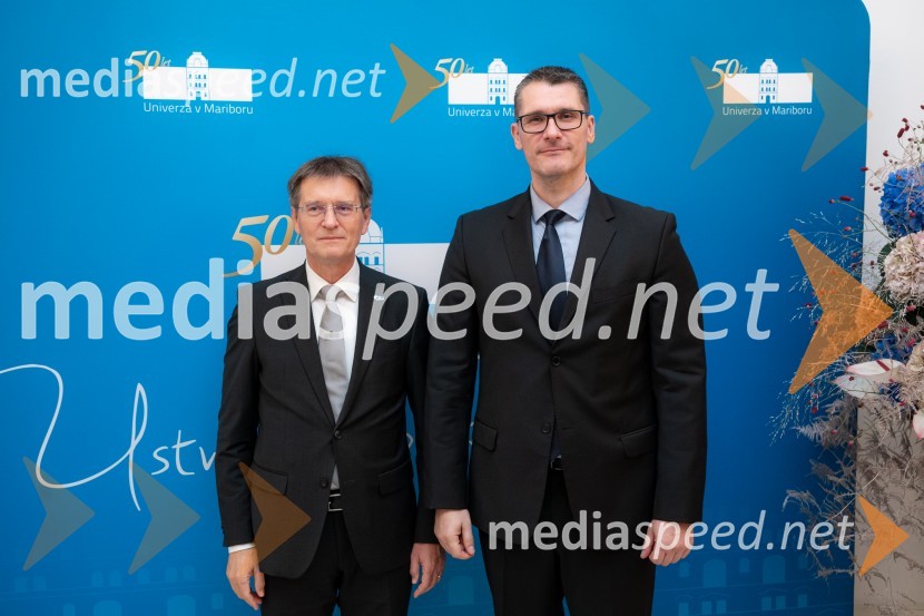 prof. dr. Zdravko Kačič, pomočnik rektorja Univerze v Mariboru;  ... Univerza v Mariboru odlikovana z redom za zasluge