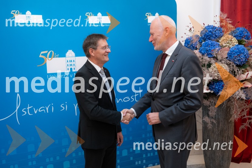 prof. dr. Zdravko Kačič, pomočnik rektorja Univerze v Mariboru; dr. Milan Brglez, nekdanji predsednik Državnega zbora Republike Slovenije, kandidat na predsedniških volitvah 2022Univerza v Mariboru odlikovana z redom za zasluge