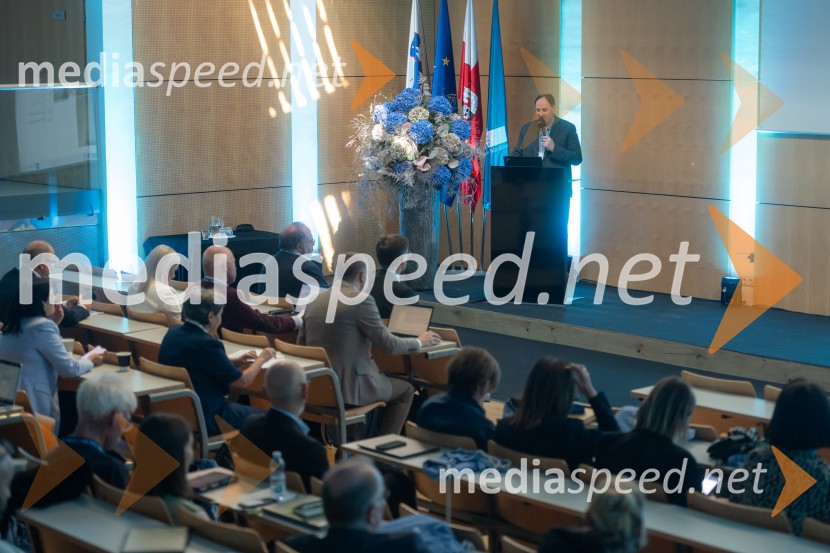 Mednarodna konferenca o integraciji raziskovanja, izobraževanja in inovacij na Univerzi v Mariboru