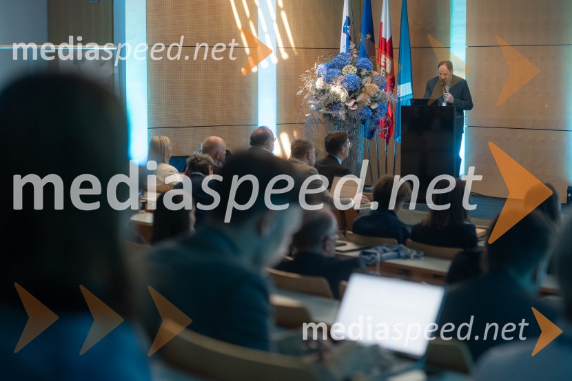 Mednarodna konferenca o integraciji raziskovanja, izobraževanja in inovacij na Univerzi v Mariboru