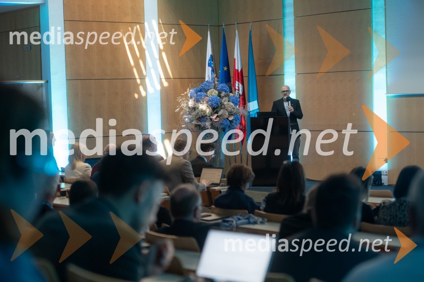 Mednarodna konferenca o integraciji raziskovanja, izobraževanja in inovacij na Univerzi v Mariboru