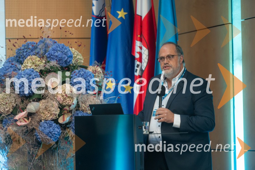 Mednarodna konferenca o integraciji raziskovanja, izobraževanja in inovacij na Univerzi v Mariboru