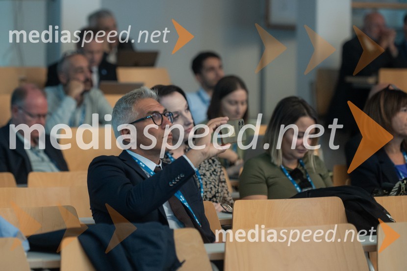 Mednarodna konferenca o integraciji raziskovanja, izobraževanja in inovacij na Univerzi v Mariboru