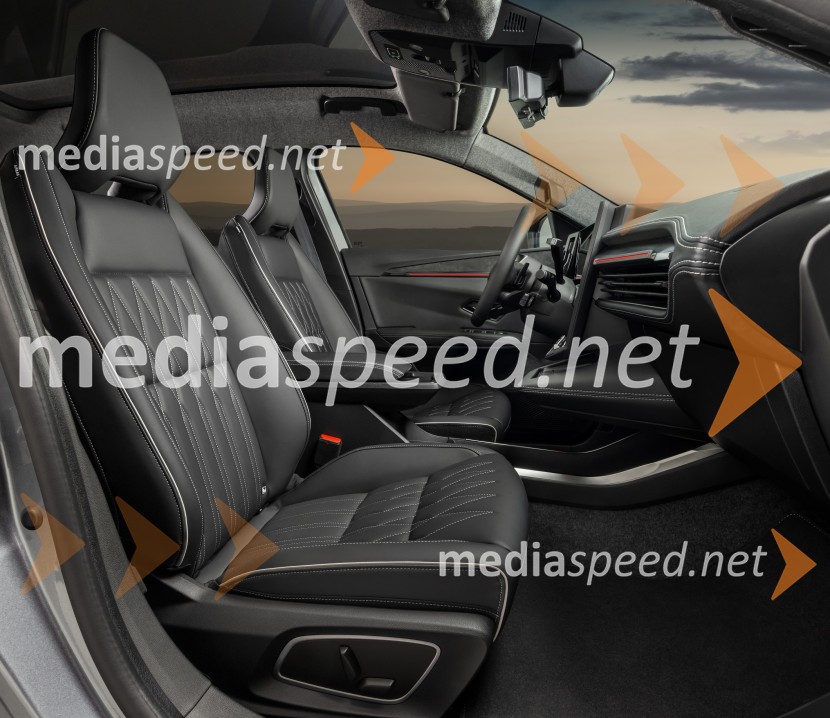 Mitsubishi na evropski premieri razkril povsem električni Eclipse Cross