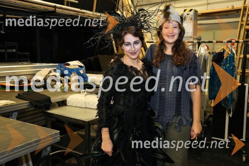  Mojka Končar, igralka;  ... Lisičja luna, premiera mladinske opere v Cankarjevem domu