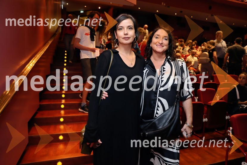  Ana Pandur, koreografinja;  ... Lisičja luna, premiera mladinske opere v Cankarjevem domu