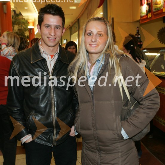 Sabina Veit, atletinja in njen fant MitjaModna revija, Europark Maribor