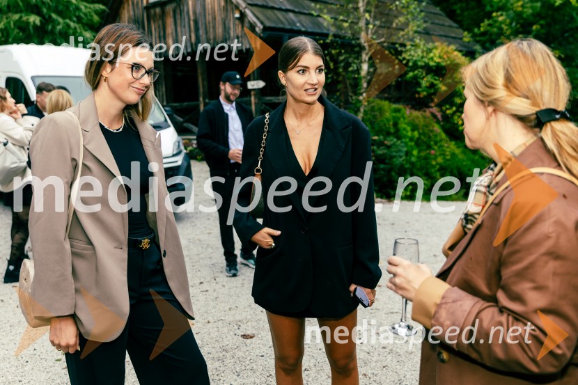  ... ;  Petra Parovel, lastnica, Swy brand d.o.o.Predstavitev nove serije Nemirna kri