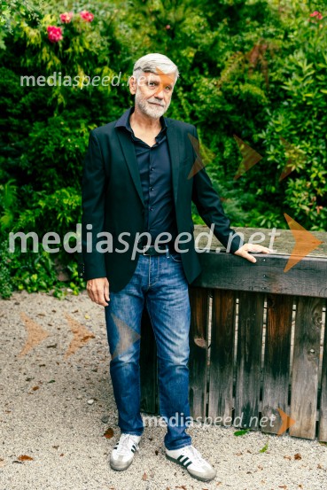  Radoš Bolčina, igralecPredstavitev nove serije Nemirna kri