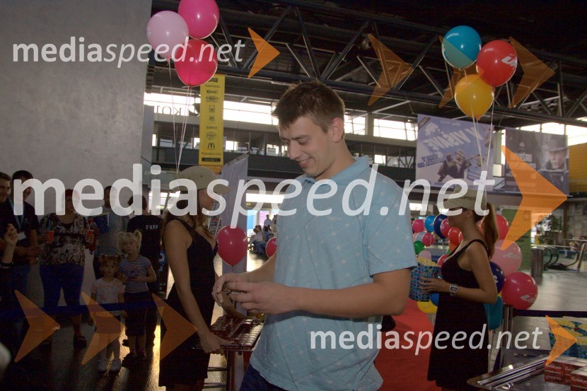 Rok Trkaj, raperV višave, premiera risanega filma