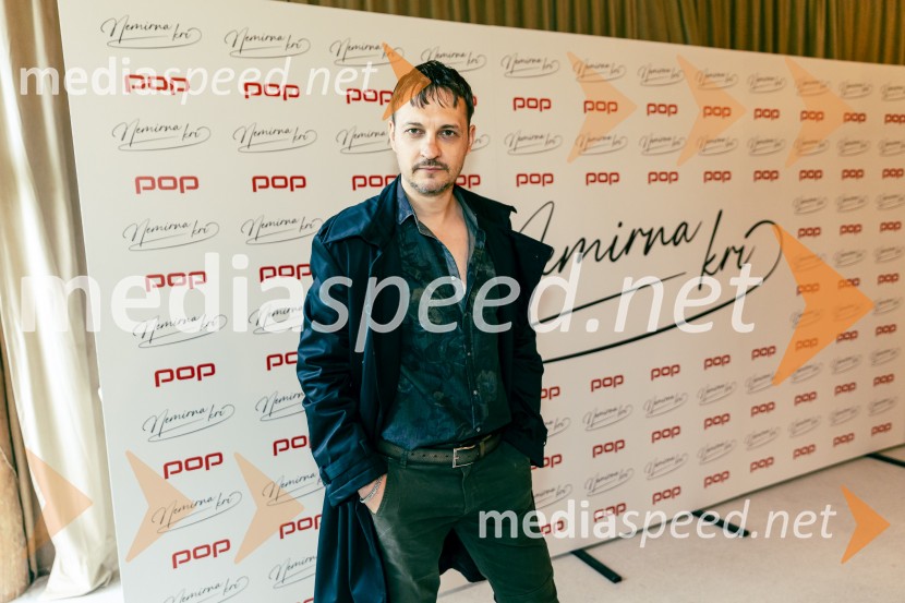  Blaž Setnikar, igralecPredstavitev nove serije Nemirna kri