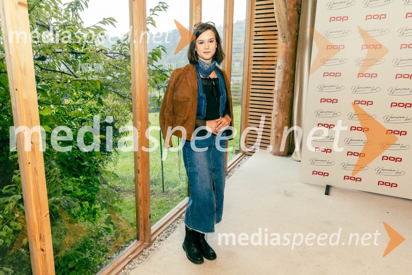  Rosa Angela Romih, igralkaPredstavitev nove serije Nemirna kri