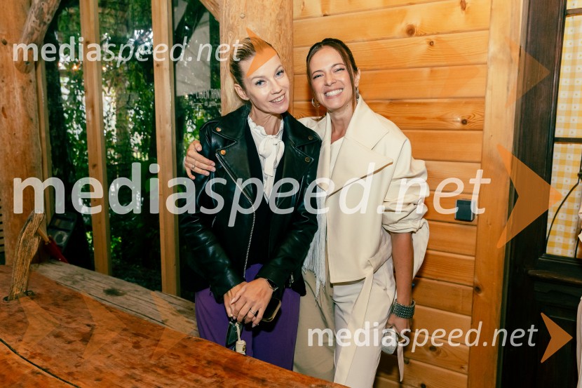  Taya Damjan, pevka;  Nina Pušlar, pevkaPredstavitev nove serije Nemirna kri